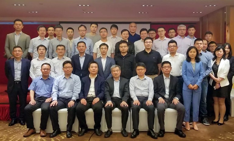 星空娱乐-妄想照进现实,致力成就将来!